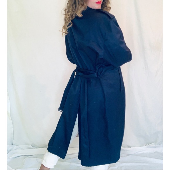 70s Pierre Cardin trench coat - Picture 5 of 9